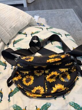 Black Sunflower Crossbody Bag with Dual Zippers
